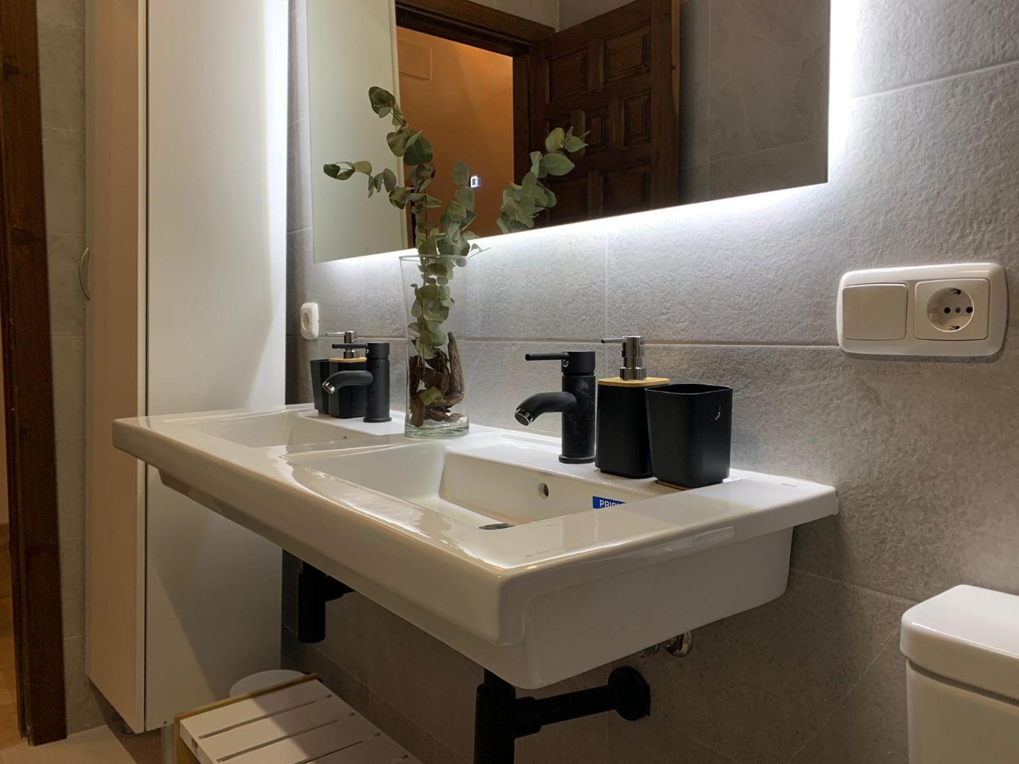 Apn Duplex Elvira Apartment